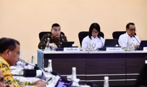 6d20c9ff-74fc-4900-9edd-35afd683fc50