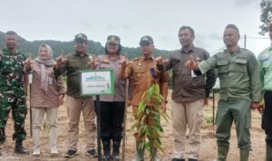 1d6f706e-aab5-423e-b67f-e1b7ae6dc8cd